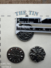 Load image into Gallery viewer, Norwegian Pewter Buttons - Vintage Scandinavian Silver Buttons for Sweaters and Knitwear - 20mm