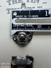 Load image into Gallery viewer, Norwegian Pewter Bear Buttons - Vintage Scandinavian Silver Buttons for Sweaters and Knitwear - 20mm