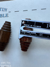 Load image into Gallery viewer, Vintage Wood Toggle Closure - Set of 4 Wood Toggles - 31mm (1 1/4  Inch)