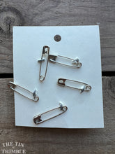 Load image into Gallery viewer, Vintage Wood Toggle Closure - Set of 5 Wood Toggles - 21mm (7/8 Inch)