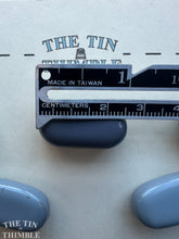 Load image into Gallery viewer, Vintage Toggle Closures - Plastic Toggle Buttons in Shades of Blue - Set of Five - 26mm (1 Inch)