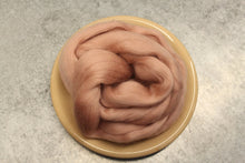 Load image into Gallery viewer, Shell Superfine Merino Wool Roving - 1 oz - Nuno Felting / Wet Felting / Felting Supplies / Pink Roving / Extra Fine / Superfine Roving