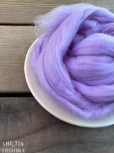 Load image into Gallery viewer, Lavender Purple Superfine Merino Wool Roving - 1 oz - Superfine Roving for Felting, Weaving, Spinning and More