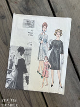 Load image into Gallery viewer, Vintage 1960s Vogue Couturier Designs 1223 Fabiani of Italy Dress Size 10 Breast 31" - Complete Factory Fold with Vogue Label