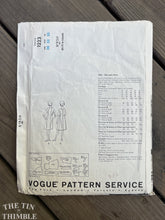 Load image into Gallery viewer, Vintage 1960s Vogue Couturier Designs 1223 Fabiani of Italy Dress Size 10 Breast 31" - Complete Factory Fold with Vogue Label
