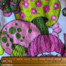 Load image into Gallery viewer, Vintage 1960s Mushroom Terry Apron - 100% Cotton Soft, Lofty Vintage Terry Fabric