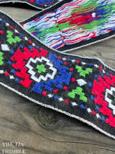 Load image into Gallery viewer, Vintage Embroidered Sewing Trim - 2 Inch Width - 20" Long