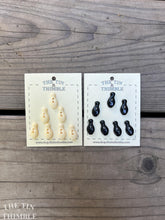 Load image into Gallery viewer, Authentic Vintage Plastic Bowling Pin Buttons - Card of Seven - Black or White - 20mm Tall