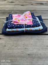 Load image into Gallery viewer, Fabric Scrap Bundle / Vintage and New Fabric Scraps / Cotton Fabric Destash Grab Bag / SB320