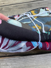 Load image into Gallery viewer, Fabric Scrap Bundle / Vintage and New Fabric Scraps / Cotton Fabric Destash Grab Bag / SB328 / Rayon Florals