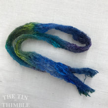 Load image into Gallery viewer, Tubular Yarn #3 / Felting Fiber / Cool Fiber - 18" - Nuno Felting / Wet Felting / Felting Supplies / Textural Fiber / Felting Yarn