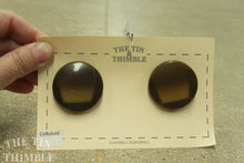 Load image into Gallery viewer, Celluloid Buttons #13 / Vintage Celluloid / 1930s Buttons / 1940s Buttons / Antique Buttons / Vintage Sewing Notions / Celluloid Buttons