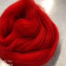 Load image into Gallery viewer, Chilli Pepper CORRIEDALE Wool Roving - 1 oz - Nuno Felting / Wet Felting / Felting Supplies / Hand Felting / Needle Felting