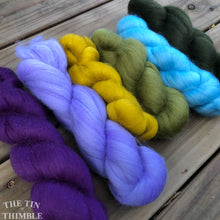 Load image into Gallery viewer, Merino Wool Roving Pack WITH EMBELLISHMENTS - Pansy Purple - Six Colors, 1 Ounce Each - High Quality Wool for Felting, Weaving and Spinning
