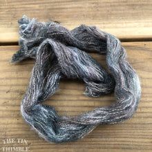 Load image into Gallery viewer, Tubular Yarn #38 / Felting Fiber / Cool Fiber - 18" - Nuno Felting / Wet Felting / Felting Supplies / Textural Fiber / Felting Yarn