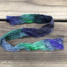 Load image into Gallery viewer, Tubular Yarn #32 / Felting Fiber / Cool Fiber - 18" - Nuno Felting / Wet Felting / Felting Supplies / Textural Fiber / Felting Yarn
