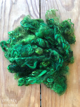 Load image into Gallery viewer, Mohair Locks for Felting, Spinning or Weaving - 1/4 Oz - Hand Dyed in the Color &#39;Emerald&#39;
