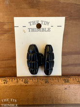 Load image into Gallery viewer, Vintage Belt Buckle - Authentic Vintage Black Plastic Frog Closure - #7