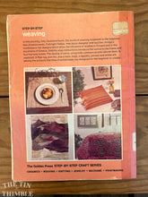 Load image into Gallery viewer, VINTAGE 1967 "Step by Step Weaving" Paperback Book by Nell Znamierowski  - Macrame Book / How to Macrame / Golden Press
