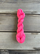 Load image into Gallery viewer, Watermelon Pink Merino Wool Roving - 21.5 micron -1 oz - For Nuno Felting, Wet Felting, Weaving, Spinning and More
