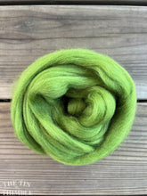Load image into Gallery viewer, Leaf CORRIEDALE Wool Roving - 1 oz - Nuno Felting / Wet Felting / Felting Supplies / Hand Felting / Needle Felting / Fiber Art
