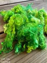 Load image into Gallery viewer, Mohair Locks for Felting, Spinning or Weaving - 1/4 Oz - Hand Dyed in the Color &#39;Summer Green&#39;
