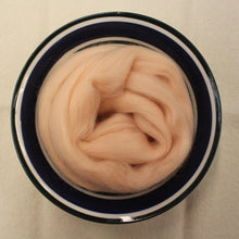 Load image into Gallery viewer, Vanilla Merino Wool Roving - 1 oz