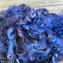 Load image into Gallery viewer, Adult Mohair Locks for Felting, Spinning or Weaving - 1/4 Oz - Hand Dyed in the Color &#39;Stormy Sky&#39;

