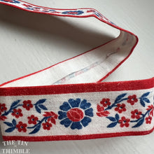 Load image into Gallery viewer, Printed Single Fold Cotton Bias Tape - 3/4" Wide Folded - Sold by the Half Yard