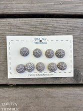 Load image into Gallery viewer, Vintage Gray Plastic Buttons - 19mm (3/4 Inch) - Set of 9 - Floral
