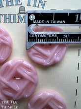 Load image into Gallery viewer, Vintage Pink Plastic Buttons - Card of 5 - 22mm (7/8 inch) - Textured Plastic Buttons
