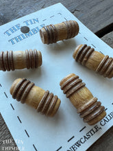 Load image into Gallery viewer, Vintage Wood Toggle Closure - Set of 5 Wood Toggles - 21mm (7/8 Inch)
