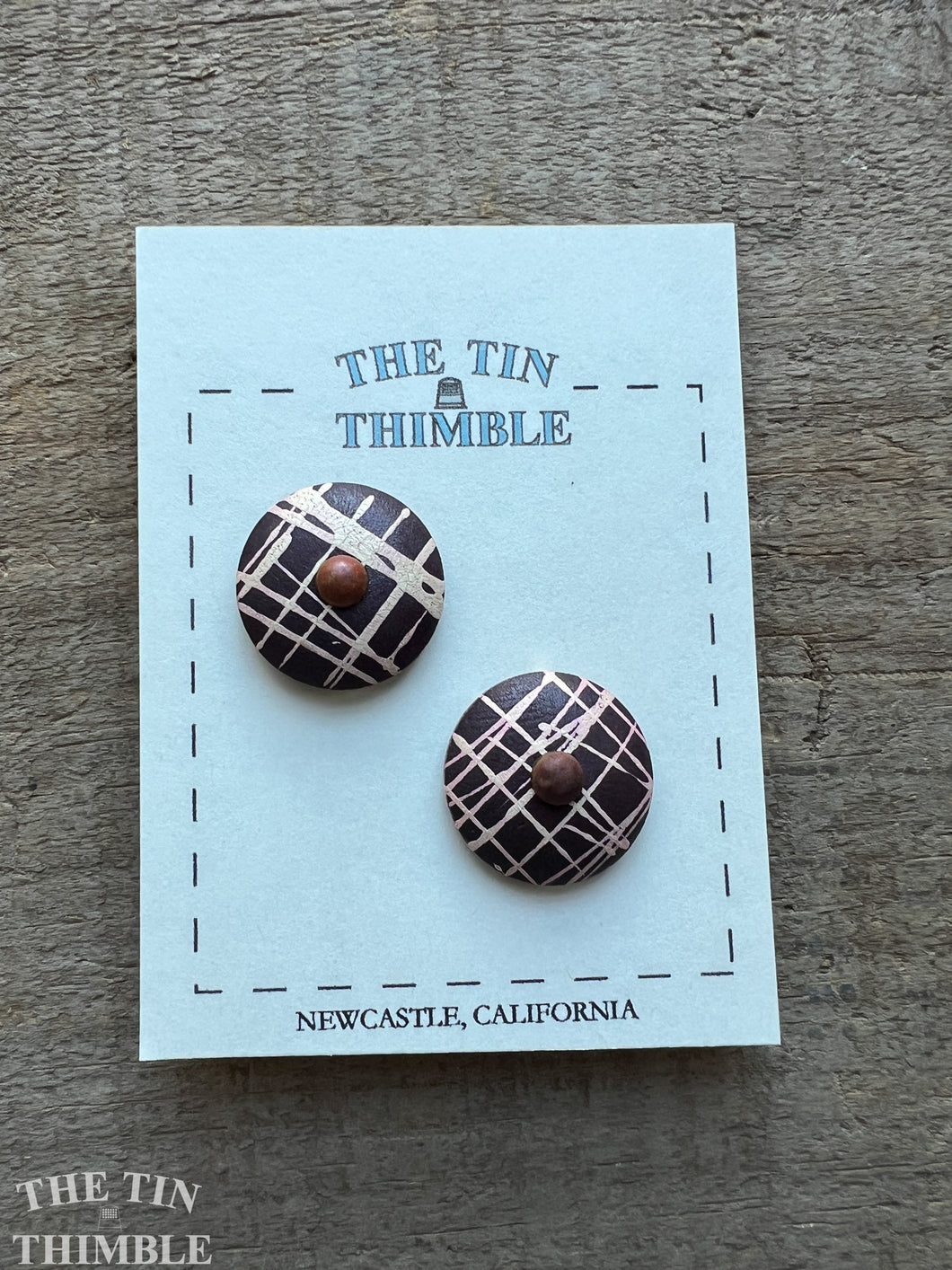 Vintage Wood Painted Buttons - Set of 2 Wood Buttons - 23mm (1 Inch)