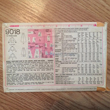 Load image into Gallery viewer, Vintage 1970&#39;s Simplicity #9018 Dress Sewing Pattern Size 12, Bust 34&quot; - Vintage Simplicity / 60s Simplicity / 60s
