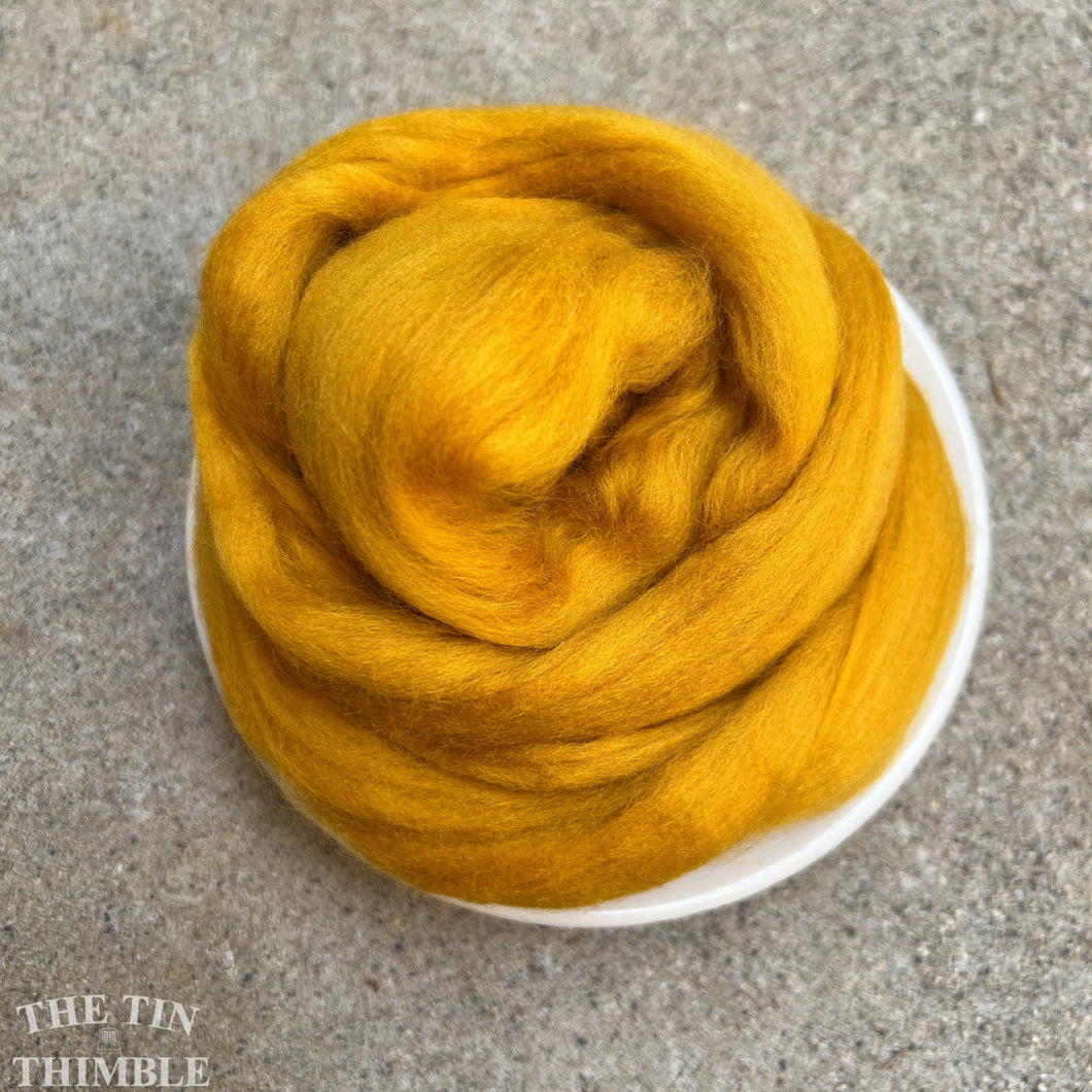 Saffron Superfine Merino Wool Roving - 1 oz - Nuno Felting / Wet Felting / Felting Supplies / Gold Roving / Extra Fine / Superfine Roving