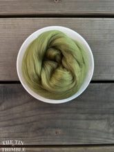 Load image into Gallery viewer, Asparagus Green Superfine Merino Wool Roving - 1 oz - Superfine Roving for Felting, Weaving, Spinning and More
