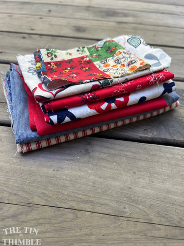 Fabric Scrap Bundle with Vintage and New Fabric Scraps / Red, White and Blue Fabric Grab Bag for Quilting, Doll Clothes and Crafts / SB304