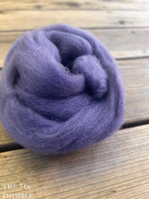 Load image into Gallery viewer, Blueberry Pie CORRIEDALE Wool Roving - 1 oz - Nuno Felting / Wet Felting / Felting Supplies / Hand Felting / Needle Felting / Fiber Art
