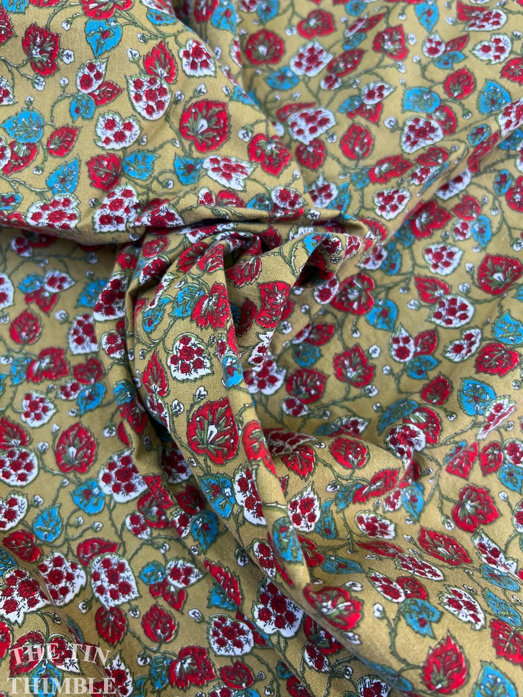 Printed Floral Cotton Fabric - By the Yard - Authentic Vintage 1950s 100% Cotton with Beautiful Leaf Print