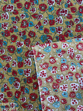 Load image into Gallery viewer, Printed Floral Cotton Fabric - By the Yard - Authentic Vintage 1950s 100% Cotton with Beautiful Leaf Print
