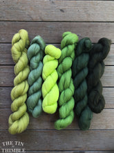 Load image into Gallery viewer, Merino Wool Roving Pack - Greens - Six Colors, 1 Ounce Each - High Quality Merino Wool for Felting, Weaving and Spinning
