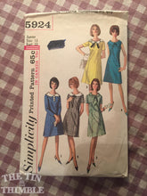 Load image into Gallery viewer, Collared Simplicity Dress Pattern #5924 Vintage 1960s Size 13 Bust 33&quot; - Vintage Simplicity / 60s Simplicity / 60s
