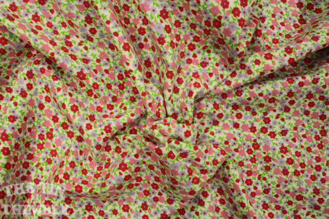 Flannel Fabric / Cotton Flannel / Floral Flannel / 1 Yard / Cotton Fabric / Fabric by Yard / Printed Flannel / Flower Flannel / Pink Red
