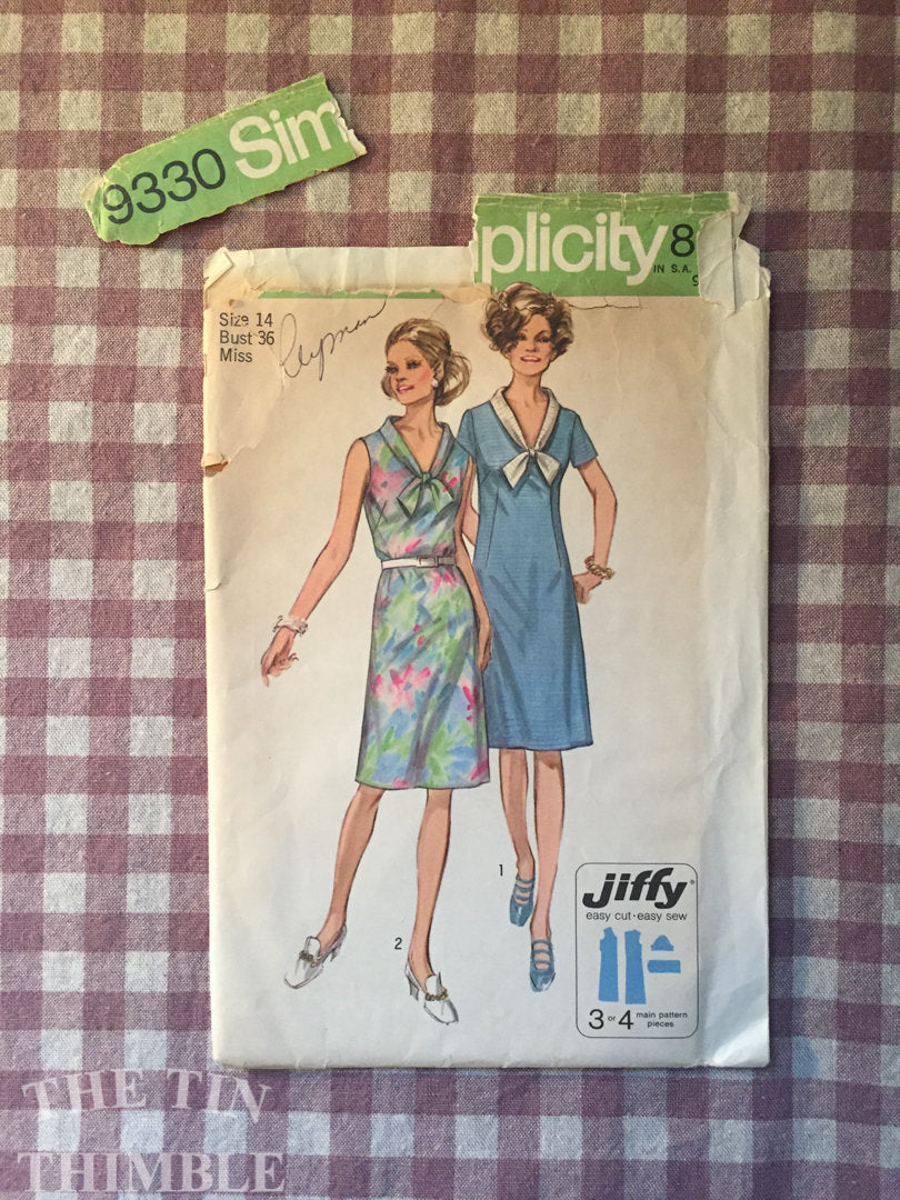 Vintage Sewing Pattern / Simplicity Dress Pattern / Simplicity 9330 / Bust 36 / Tie Collar Dress / Simplicity Jiffy / 1970s Fashion