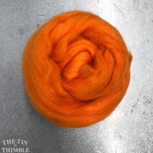 Load image into Gallery viewer, Tangerine CORRIEDALE Wool Roving - 1 oz - Roving for Felting and Weaving
