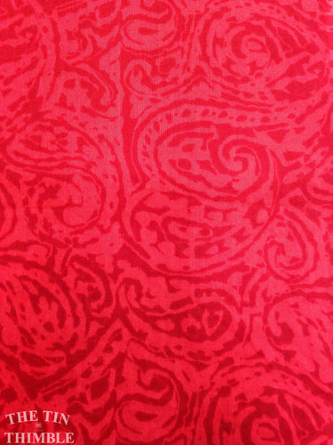 Red Lightweight Paisley Printed Fabric / Cotton Fabric - 1 Yard - Fabric Yardage /  Lightweight cotton / Paisley print / Cotton Paisley