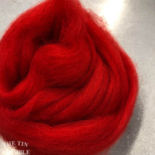 Load image into Gallery viewer, Chilli Pepper CORRIEDALE Wool Roving - 1 oz - Nuno Felting / Wet Felting / Felting Supplies / Hand Felting / Needle Felting

