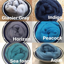 Load image into Gallery viewer, Cyan Blue Merino Wool Roving for Felting, Spinning and Weaving - 21.5 micron - OEKO Tex 100 Certified
