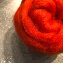 Load image into Gallery viewer, Pumpkin CORRIEDALE Wool Roving - 1 oz - Roving for Felting and Weaving
