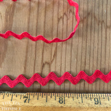 Load image into Gallery viewer, Vintage Narrow Rick Rack in Red - By the Half Yard - 100% Cotton Vintage Zig Zag Ribbon
